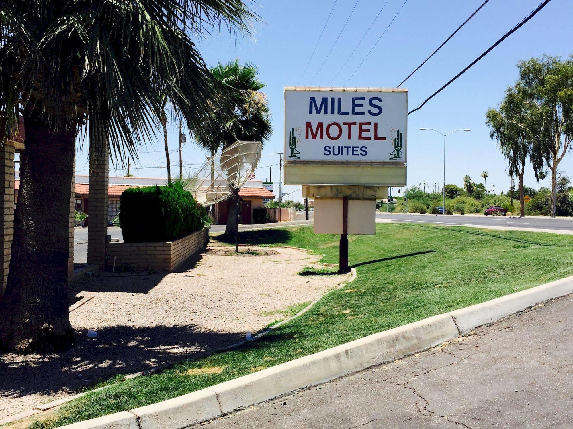 Miles Motel Mesa Bagian luar foto